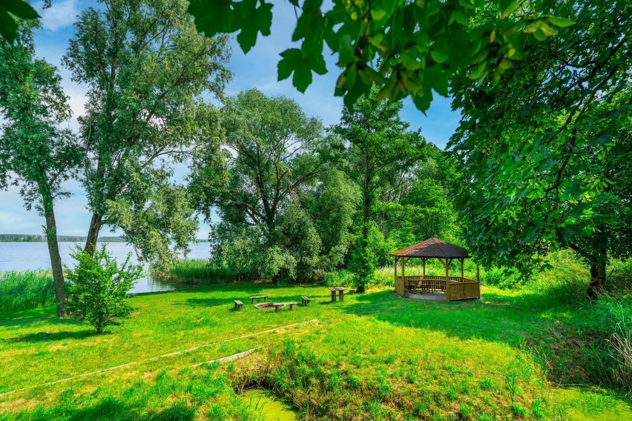 Labedz Hotel Karczma Илава Экстерьер фото