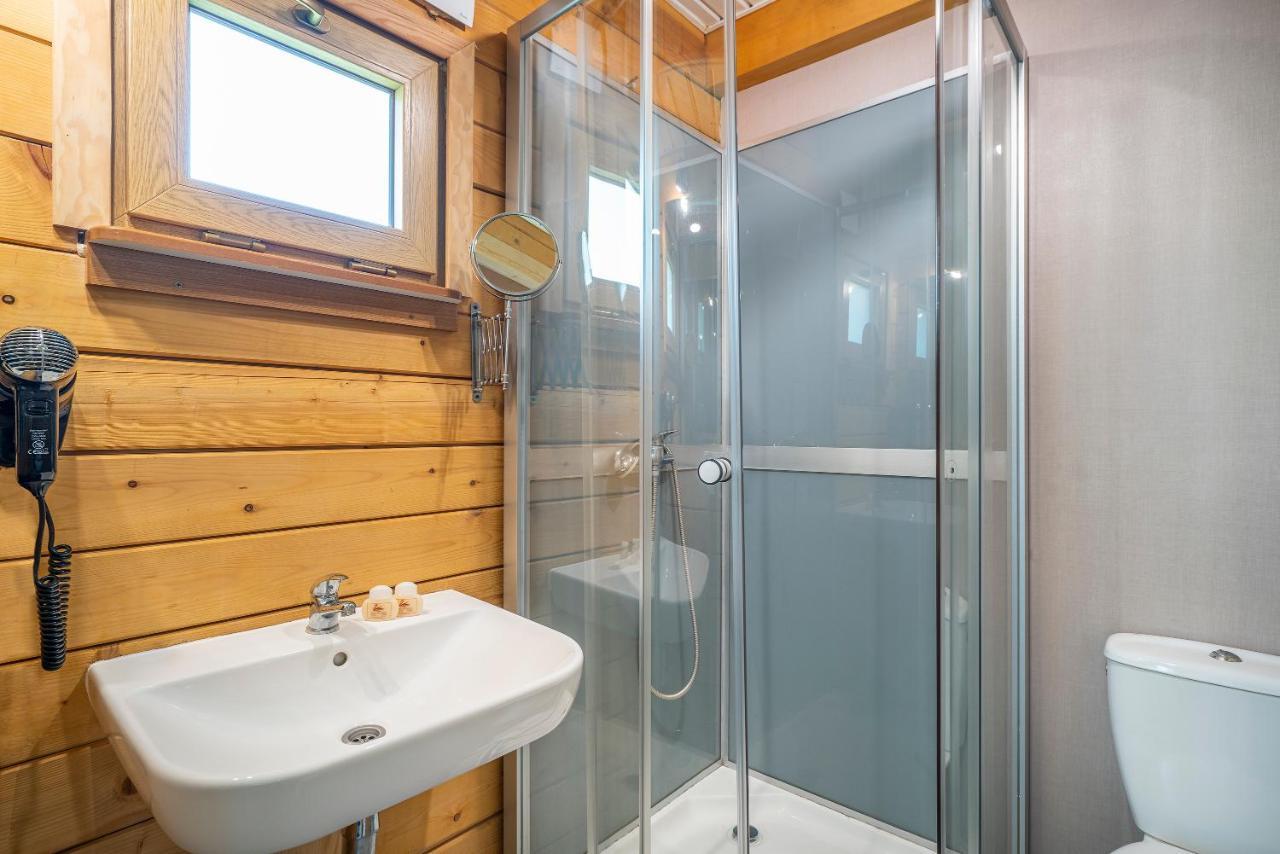 Labedz Hotel Karczma Илава Экстерьер фото