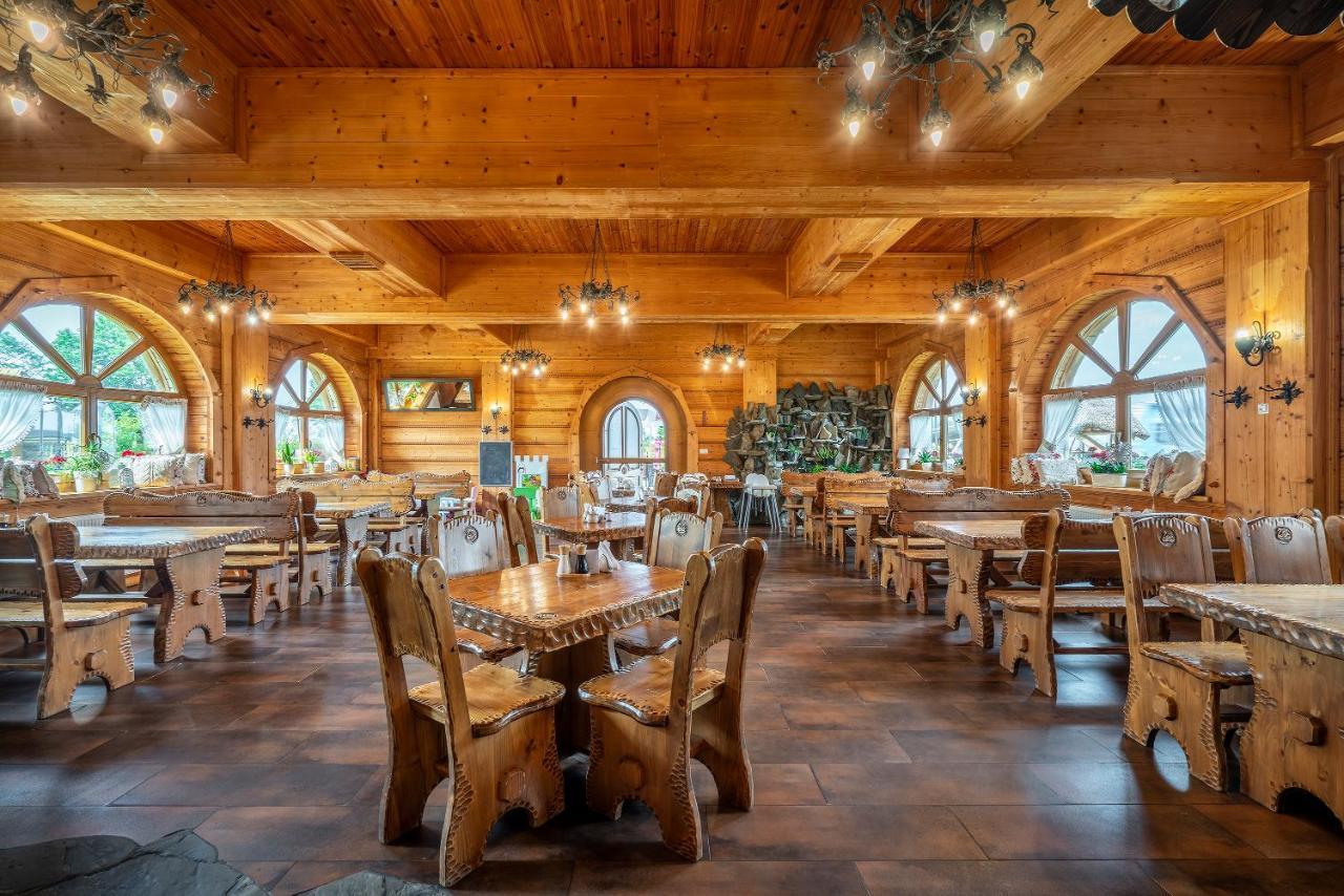 Labedz Hotel Karczma Илава Экстерьер фото