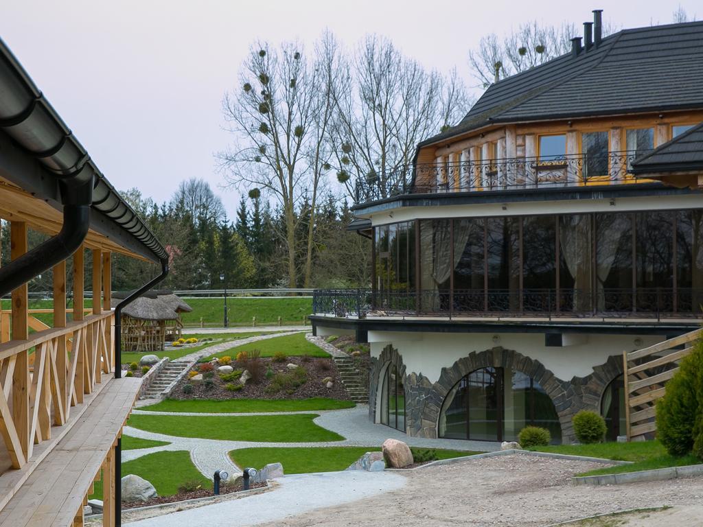 Labedz Hotel Karczma Илава Экстерьер фото